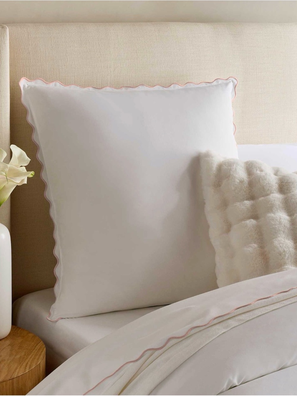 Quince Organic Percale Scallop Euro Sham – White/Rose